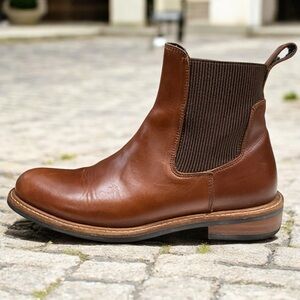 NISOLO Carmen Brown Leather Chelsea Boots Size 7
